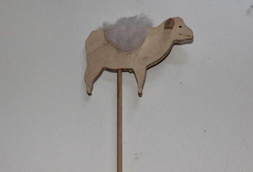 Schaf auf Stab